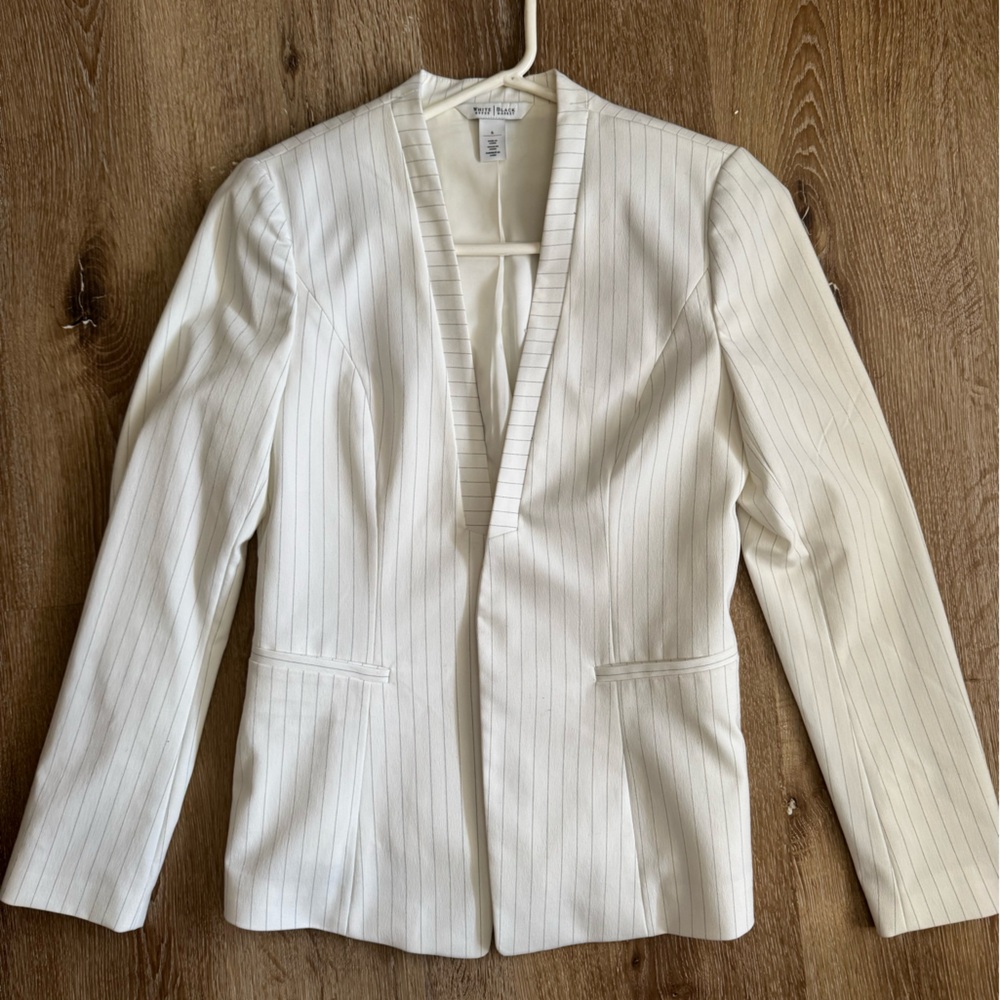 NWOT White House black market blazer